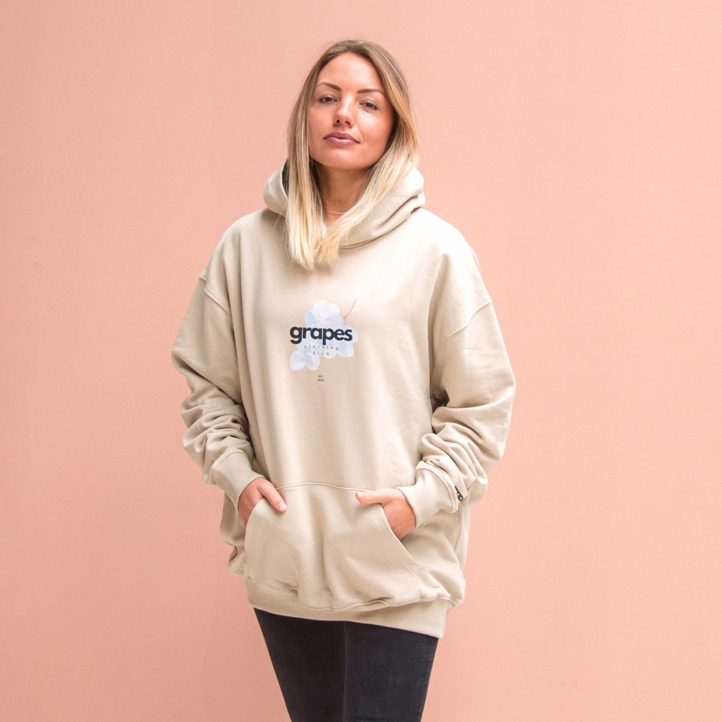 signature hoodie 2023